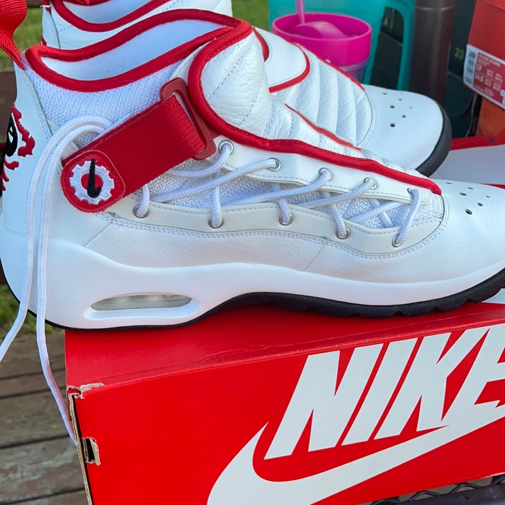 Air Shake NDESTRUKT size 13… never worn